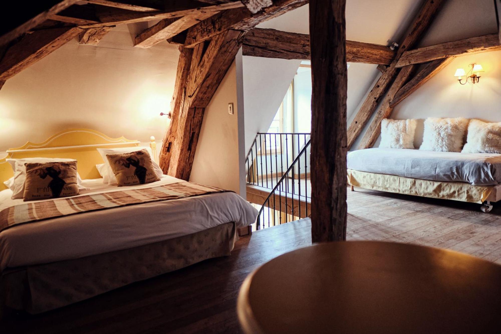 Hostellerie De La Tour D'Auxois โซลิเยอ ภายนอก รูปภาพ